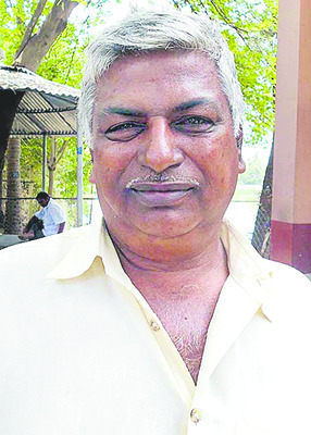 కొబ్బరి రైతు వెలవిల1