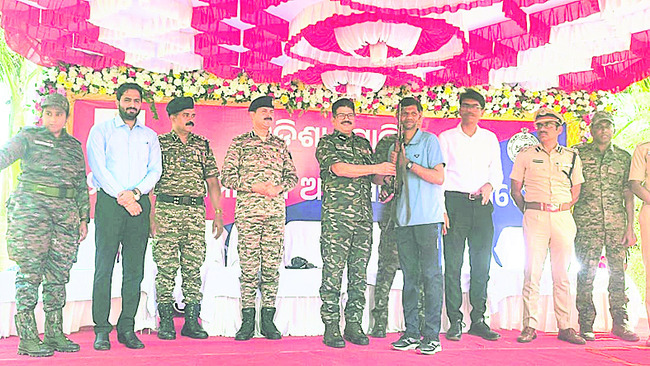 మావో రహిత రాష్ట్రంగా తీర్చిదిద్దుతాం 1