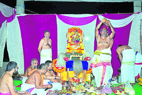 వైభవంగా లక్ష్మీనృసింహ స్వామి కల్యాణోత్సవం2