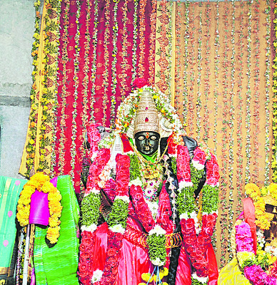 11 నుంచి సూరేపల్లిలో  శివపార్వతుల కల్యాణోత్సవాలు 3