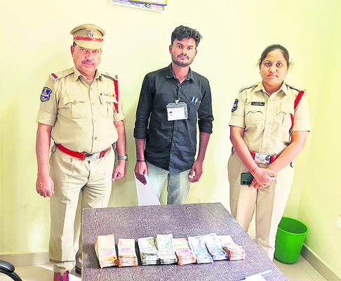 గుర్తు తెలియని వ్యక్తి   మృతదేహం లభ్యం1