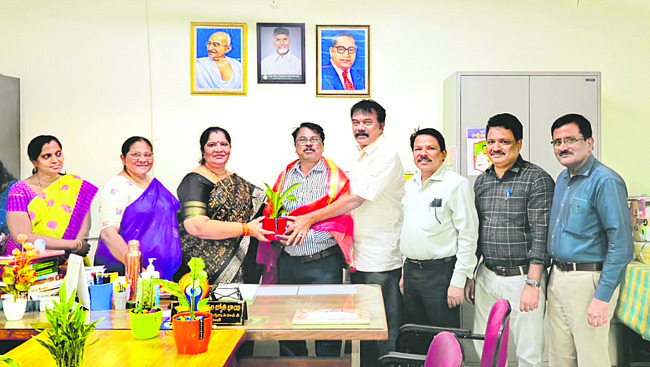 ప్రభుత్వ ఆయుర్వేద ఆస్పత్రి సూపరింటెండెంట్‌గా జగదీష్‌1