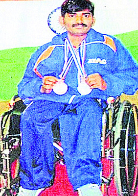 పారా జాతీయ స్థాయి పోటీలకు జిల్లా క్రీడాకారులు2