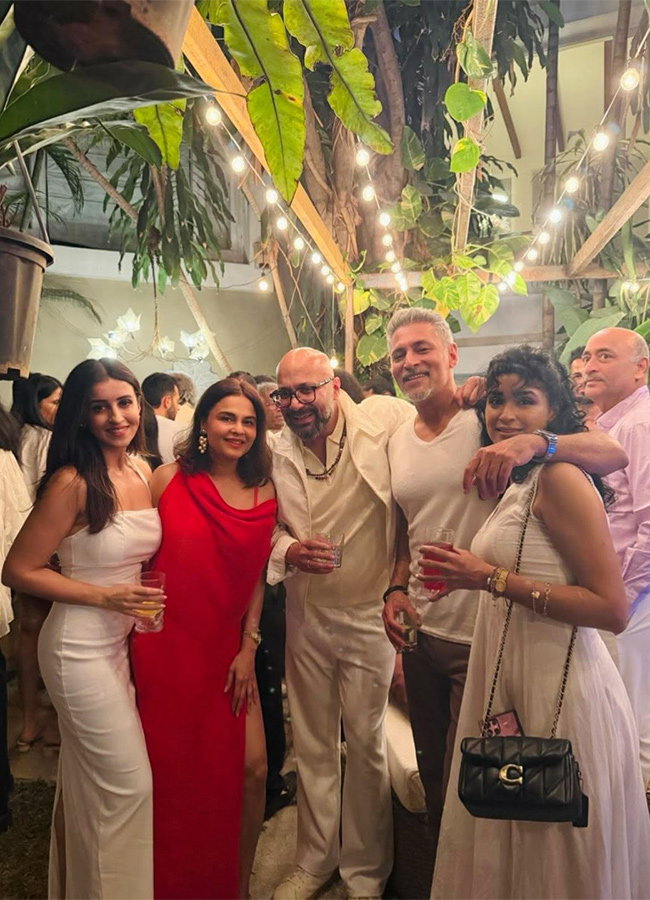 Actress Anshu and Anjala Zaveri Friend Birthday Celebration 3