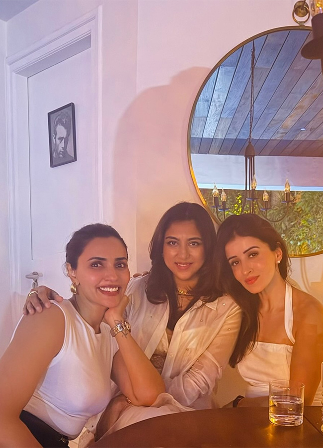 Actress Anshu and Anjala Zaveri Friend Birthday Celebration 5