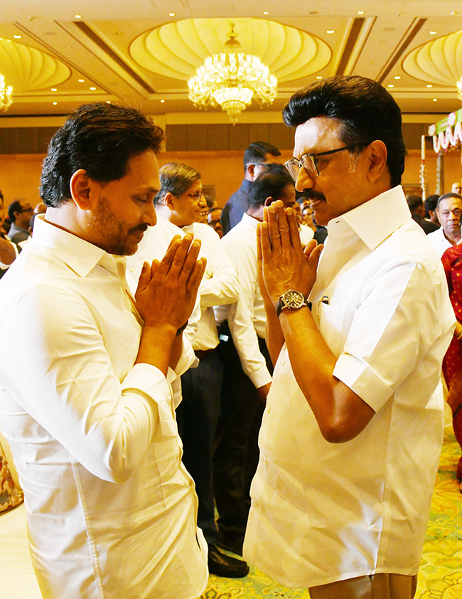YS Jagan Attends Marriage At Chennai Hero Surya and Karthi 12