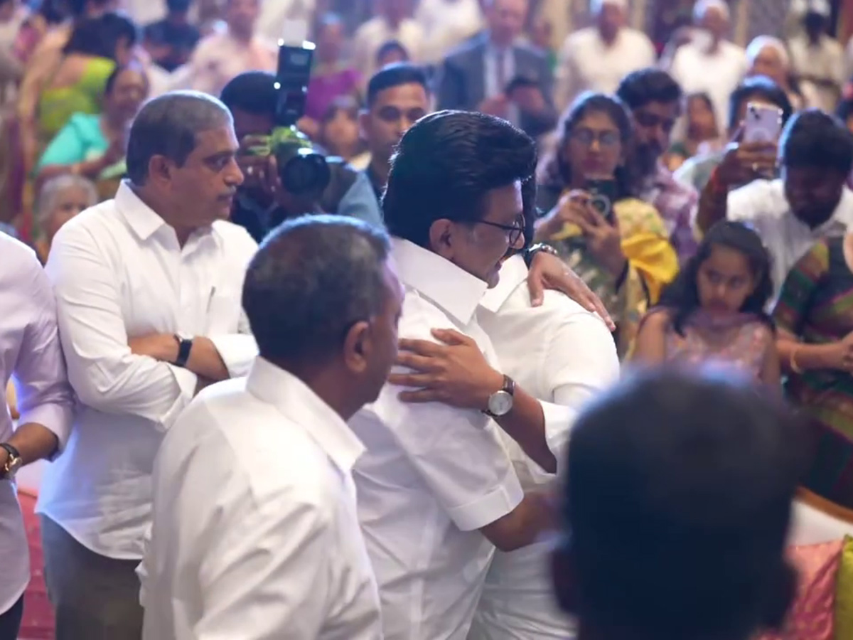 YS Jagan Attends Marriage At Chennai Hero Surya and Karthi 20