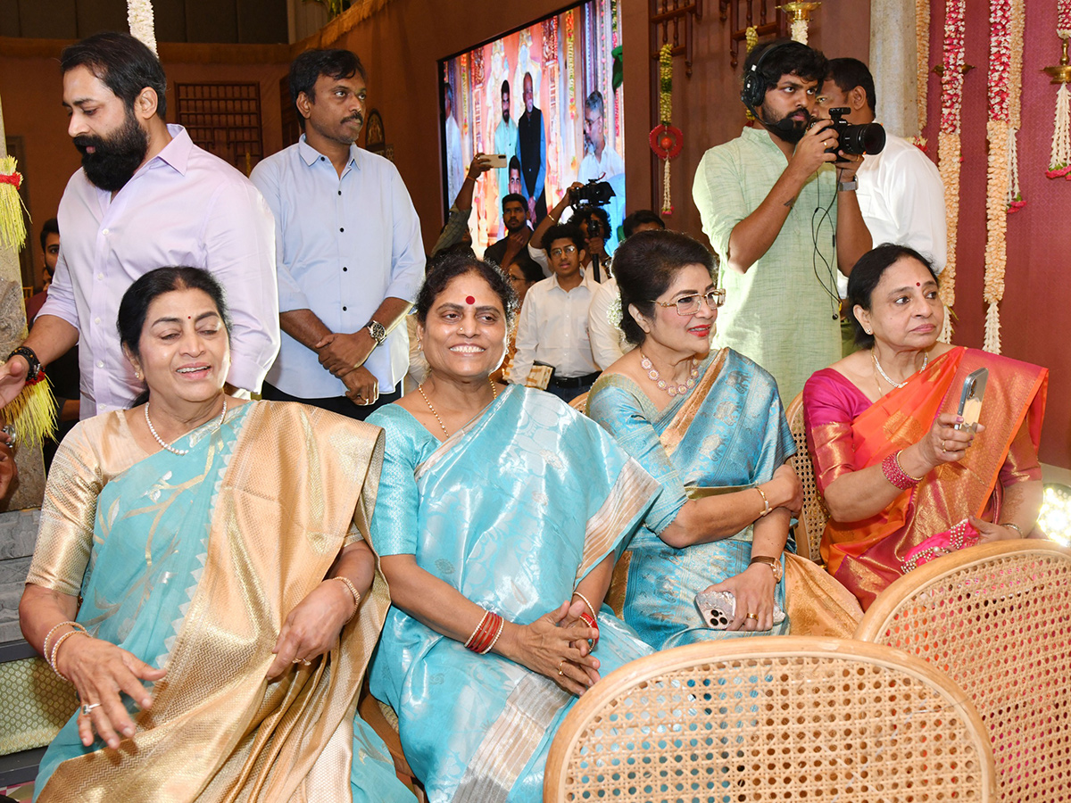 YS Jagan Attends Marriage At Chennai Hero Surya and Karthi 3