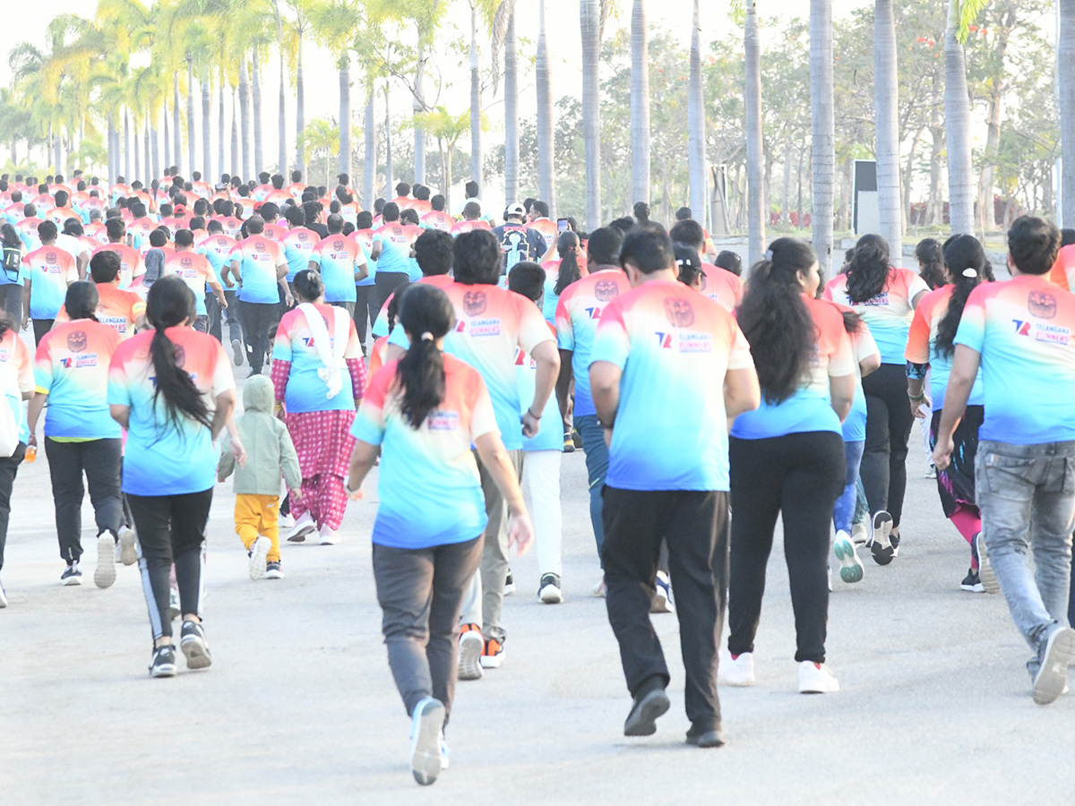 Yadagirigutta Temple Run 2026 in Sakshi New25