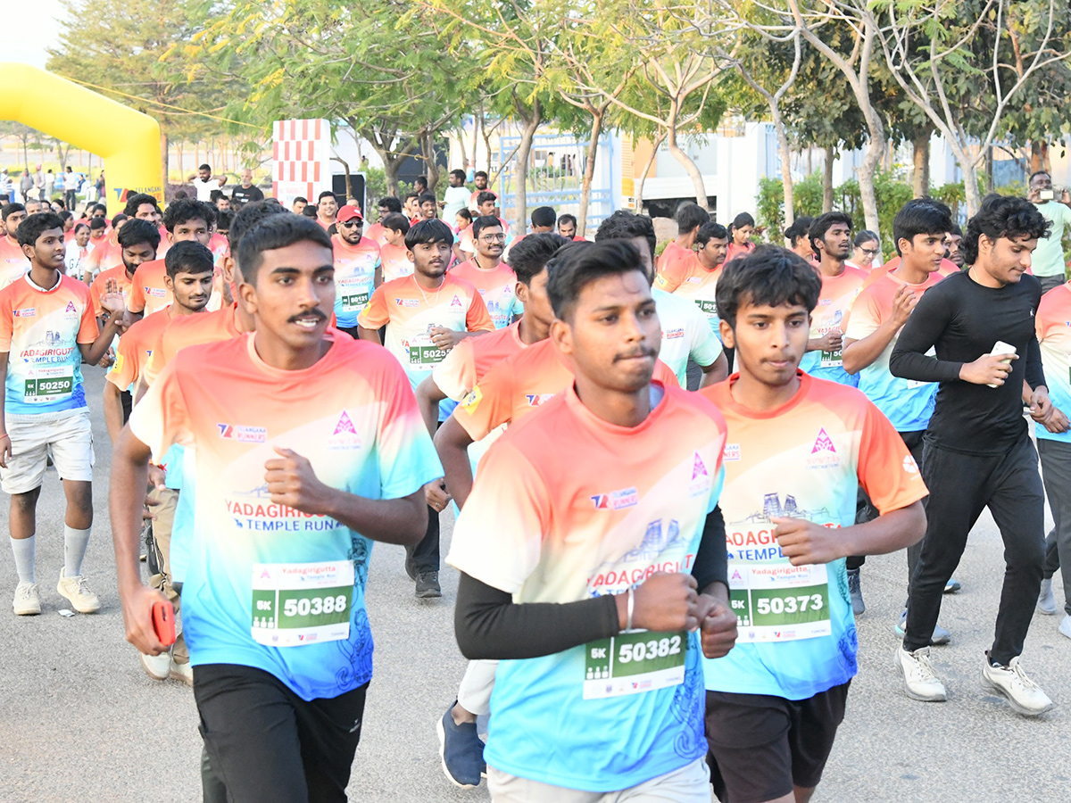 Yadagirigutta Temple Run 2026 in Sakshi New28