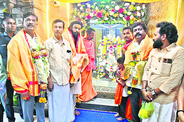 రథోత్సవం.. తరించిన భక్తజనం2