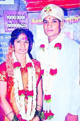 కొన్ని క్షణాల్లో పెళ్లి.. ఆపిన మొదటి భార్య 1