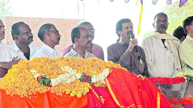 ఎరుపెక్కిన ఇస్రోజివాడి2