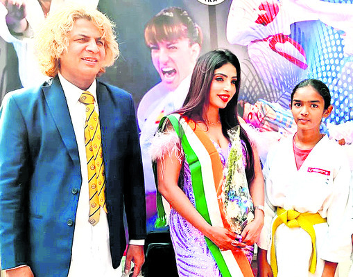 పెద్దమ్మతల్లికి  విశేష పూజలు1