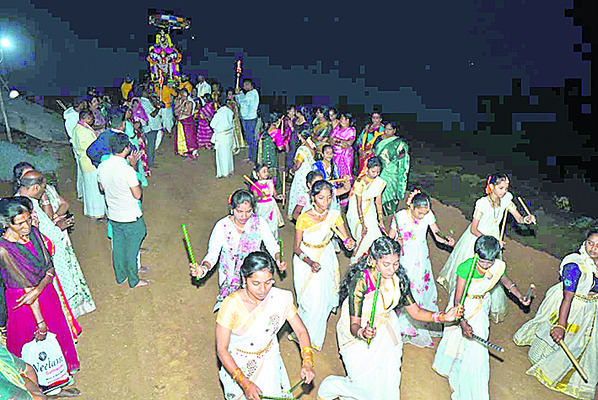 వైభవంగా హనుమద్వాహనసేవ3