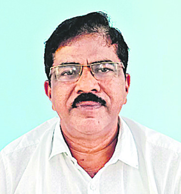 జిల్లా కలెక్టర్‌కు  ఫిర్యాదు చేస్తాం 
1