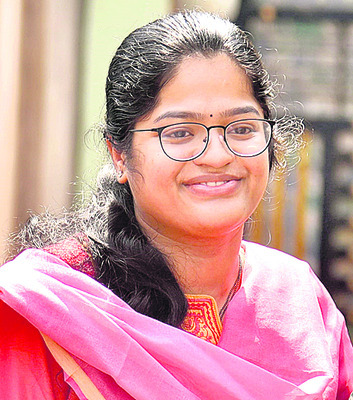 బరిలో వీళ్లు.. దూరంగా వాళ్లు 3