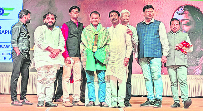 ఫొటోగ్రాఫర్‌ నాగేశ్వరరావుకు ద్రోణాచార్య సేవా పురస్కారం 1