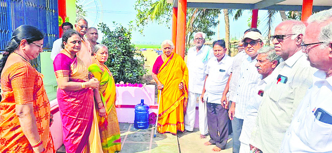 బాలకోటేశ్వరస్వామి ఆలయానికి విరాళం 1
