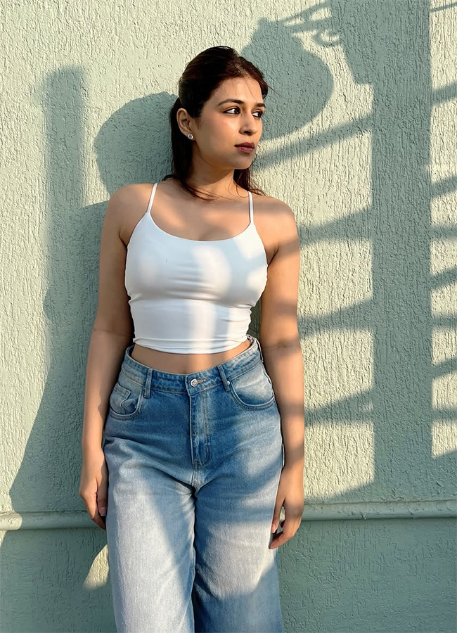 Tollywood Actress Shraddha Das HD Photos7