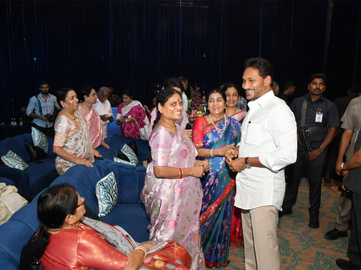 YS Jagan With Thalapathy Vijay Attends Marriage At Chennai8