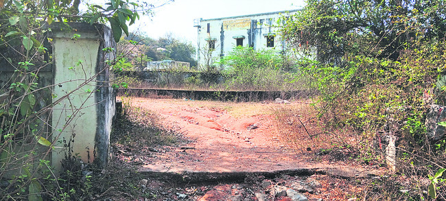 నిరుపయోగం.. నీటిశుది్ధ కేంద్రం1