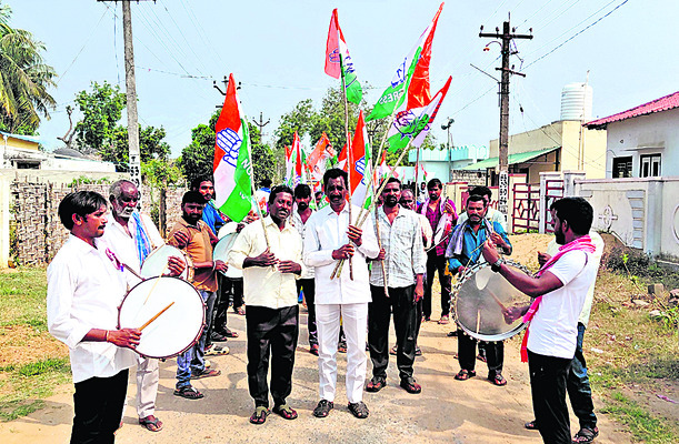 కాంగ్రెస్‌ శ్రేణుల  నిరసన ర్యాలీ3