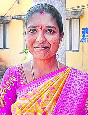 పుర సేవ.. యువ తోవ8