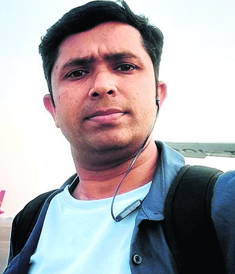 మెరుపుదాడులు చేస్తున్నారు
2