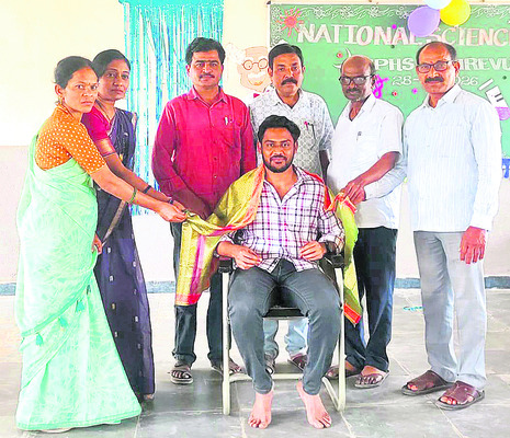 విద్యార్థులను పరీక్షలకు సన్నద్ధం చేయాలి 1