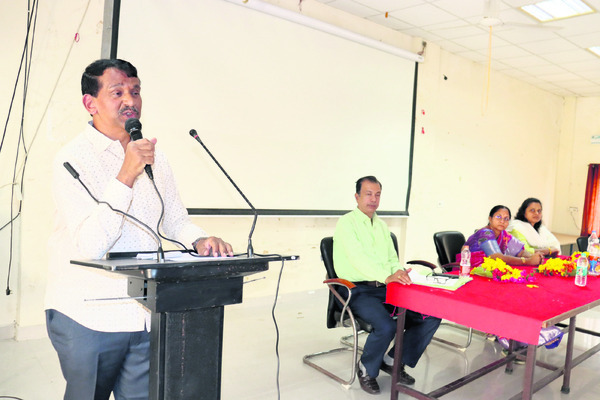 పీజీ పరీక్షల్లో ఇద్దరి డిబార్‌ 1