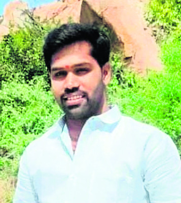 అప్పుల బాధతో రైతు ఆత్మహత్యాయత్నం 3