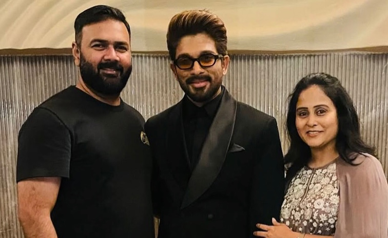 Allu Arjun-Sneha At Sirish pre-wedding party Photos8