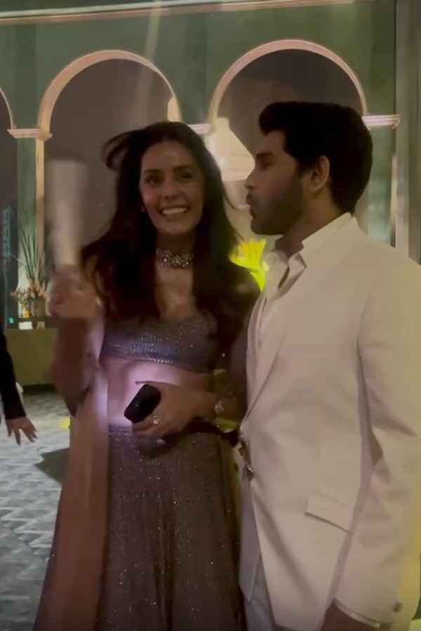 Allu Arjun-Sneha At Sirish pre-wedding party Photos10