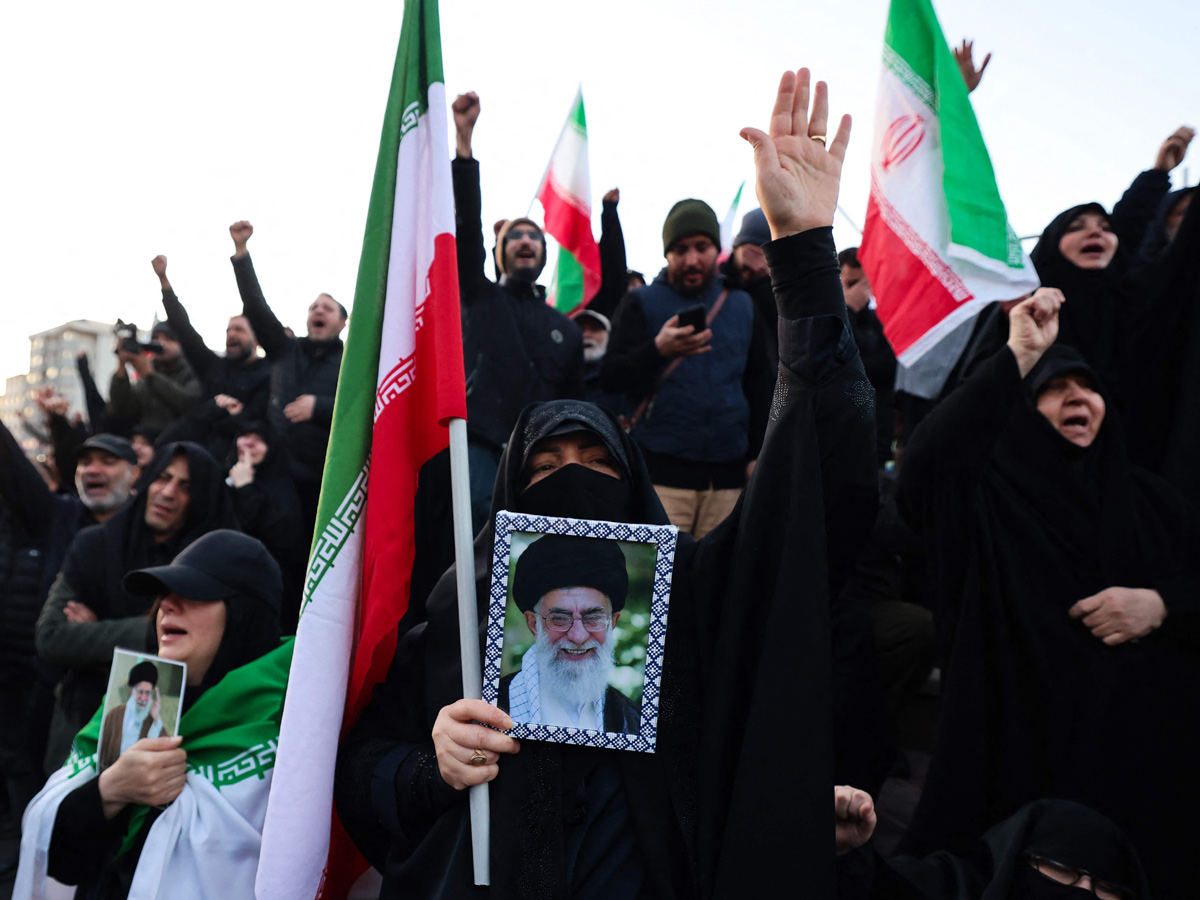 Iran mourns The demise of Supreme leader Ayatollah Ali Khamenei Photos12