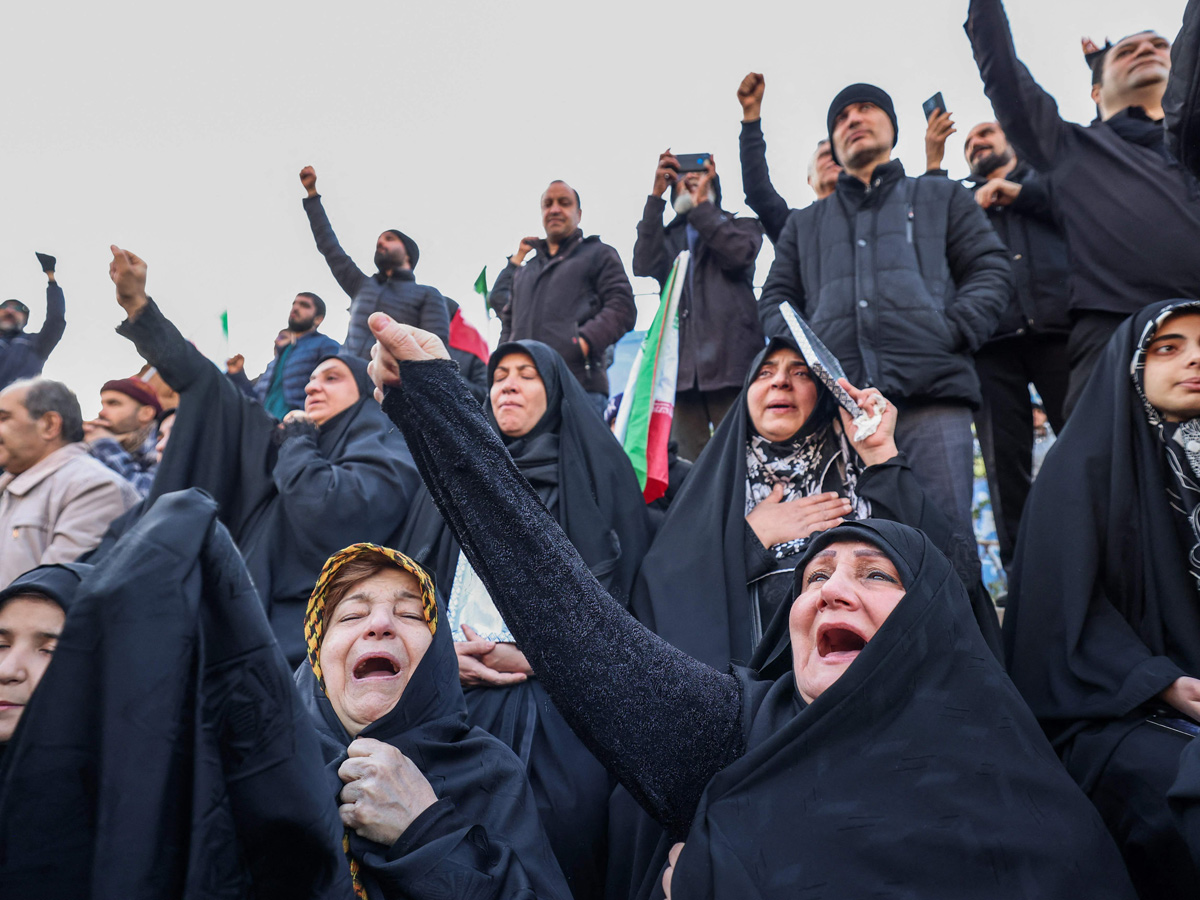 Iran mourns The demise of Supreme leader Ayatollah Ali Khamenei Photos6