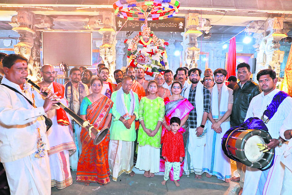 శతఘటాభిషేకం.. శృంగార డోలోత్సవం1