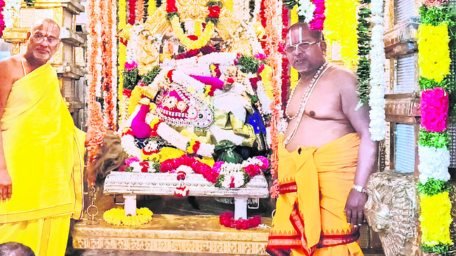 ప్రభుత్వ ప్రోత్సాహాలను వినియోగించుకోవాలి1