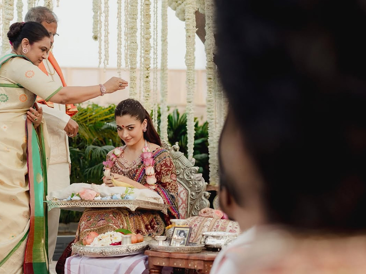 Vijay Devarakonda Rashmika Mandanna mehendi Celebration Photos12