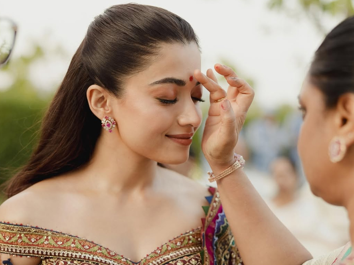 Vijay Devarakonda Rashmika Mandanna mehendi Celebration Photos15