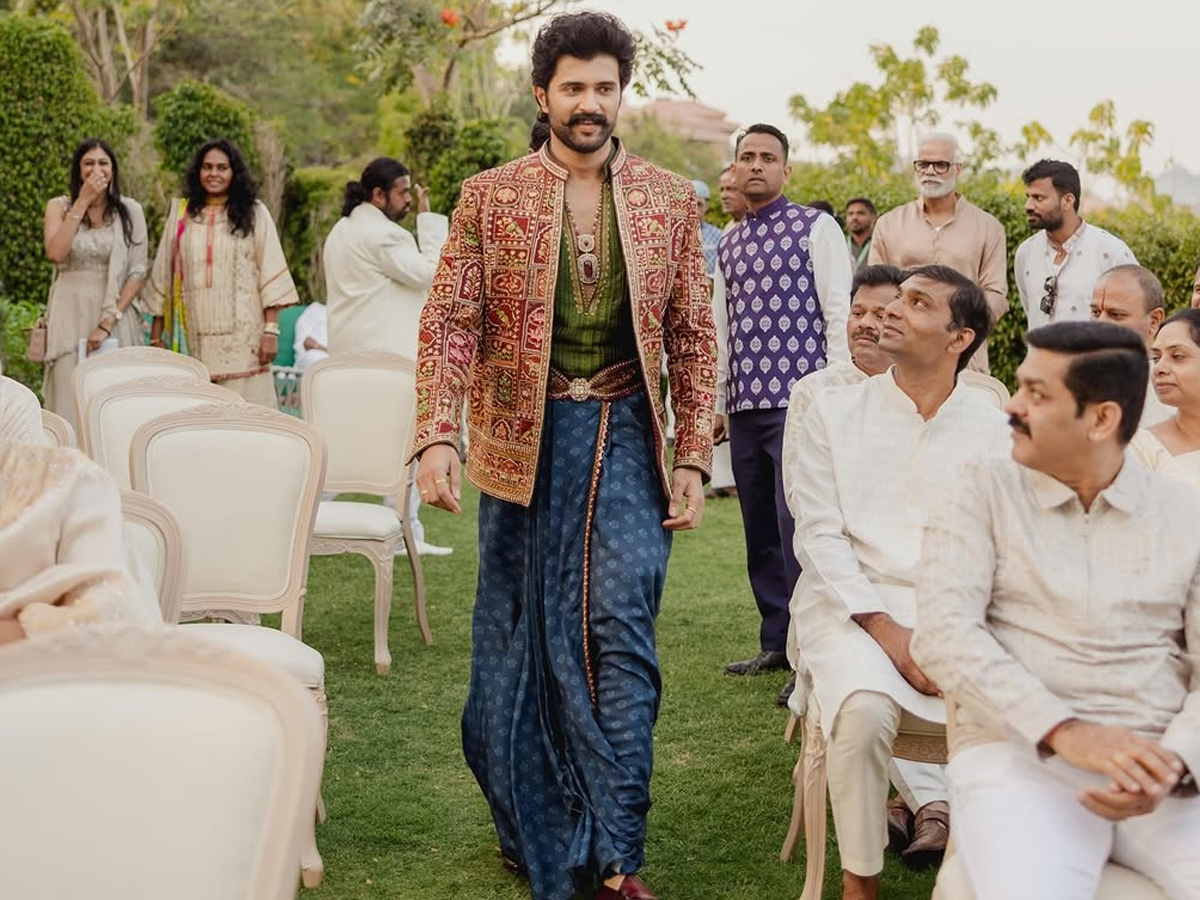 Vijay Devarakonda Rashmika Mandanna mehendi Celebration Photos7