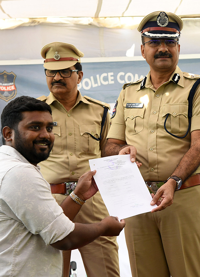 Hyderabad Police Phone Recovery HD Photos11