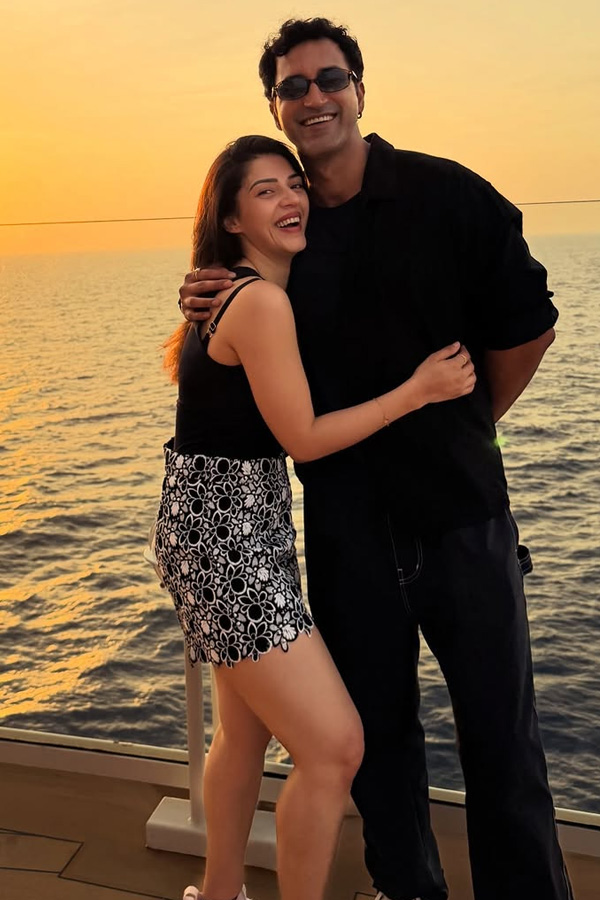 Actress Mehreen Pirzada Singapore Vacation Photos4