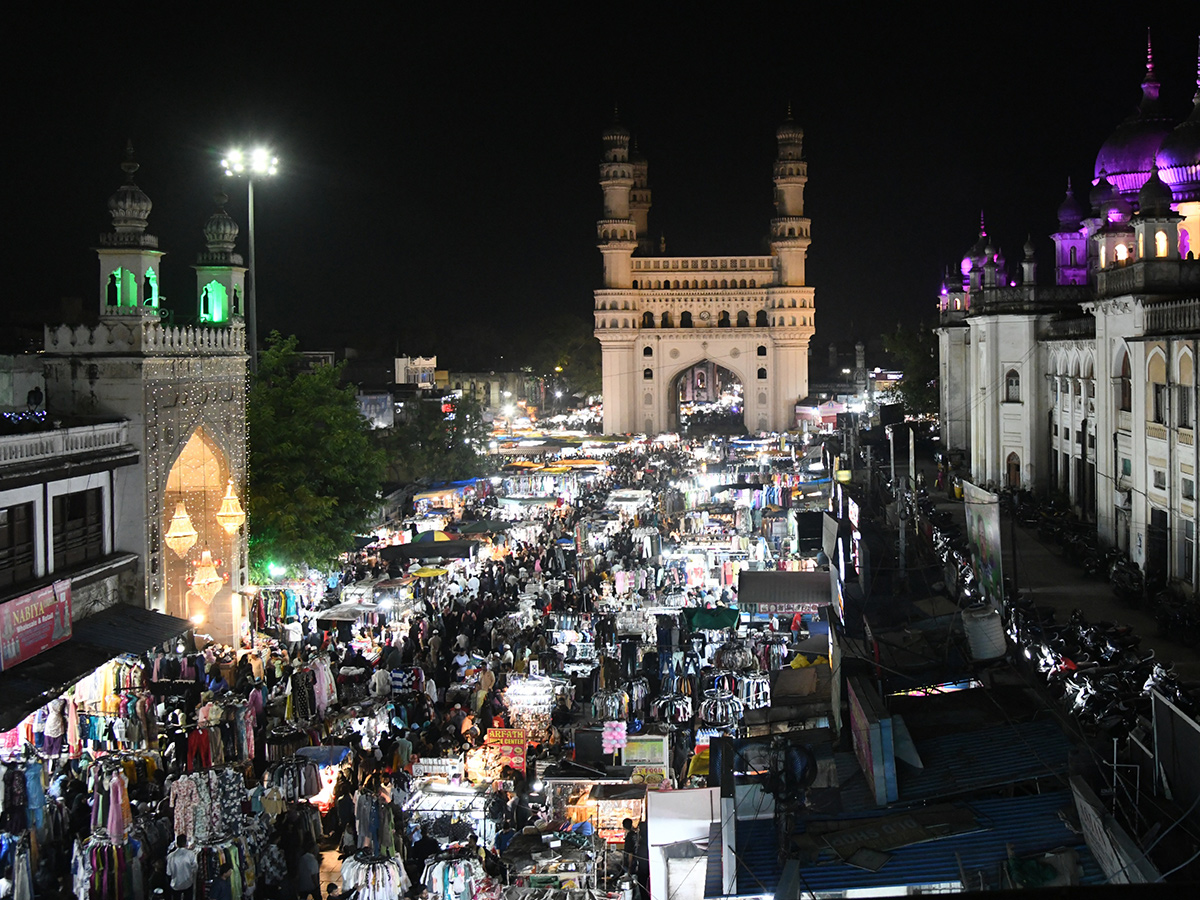 Hyderabad Night Bazaar During Ramzan 2
