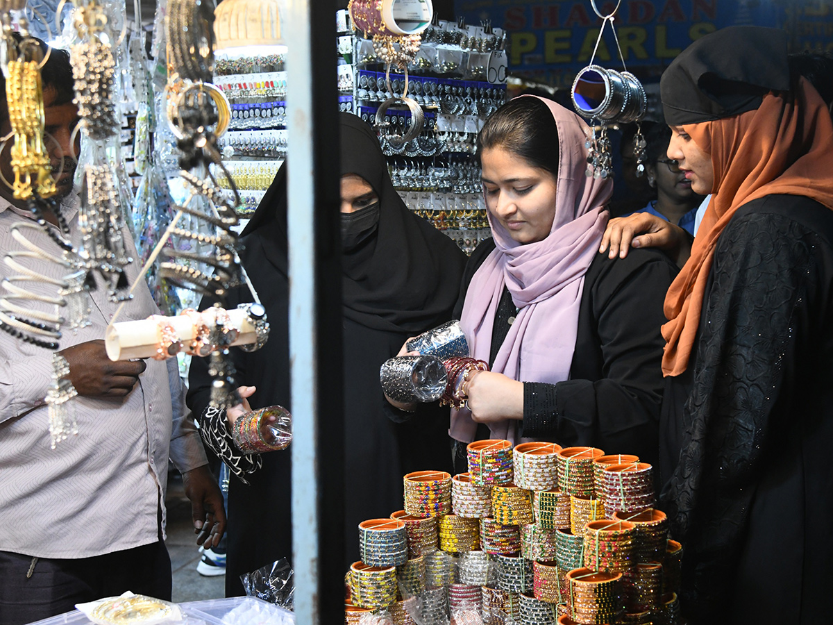 Hyderabad Night Bazaar During Ramzan 3