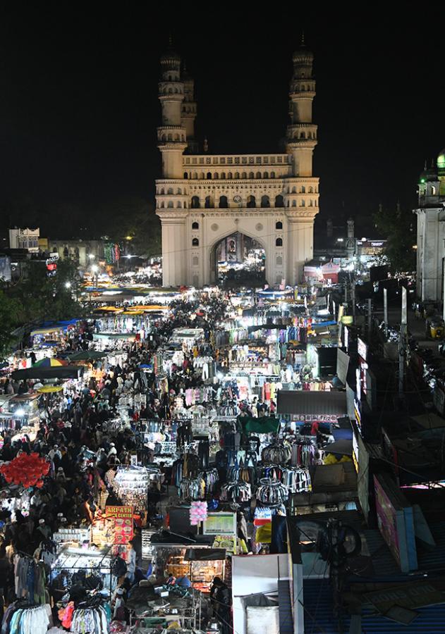 Hyderabad Night Bazaar During Ramzan 9