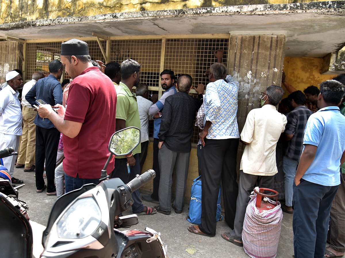 Iran War Effect : out of stock in hyderabad15