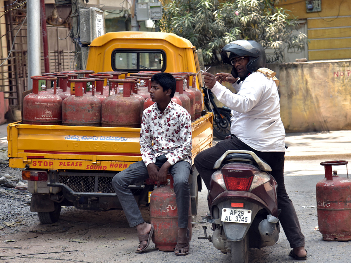 Iran War Effect : out of stock in hyderabad3