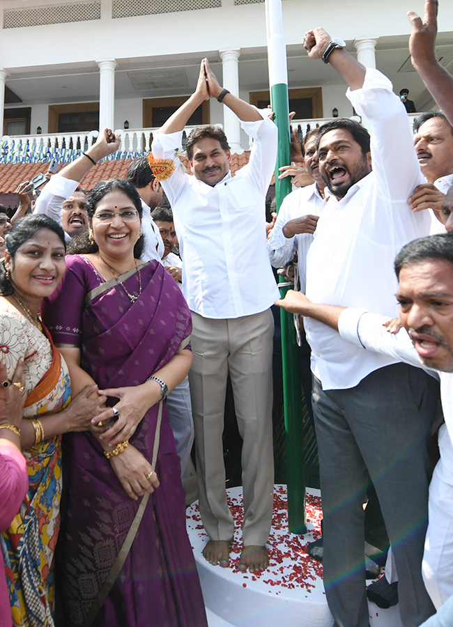 YSRCP Formation Day : YS Jagan Flag Hoisting at YSRCP Central Office 27