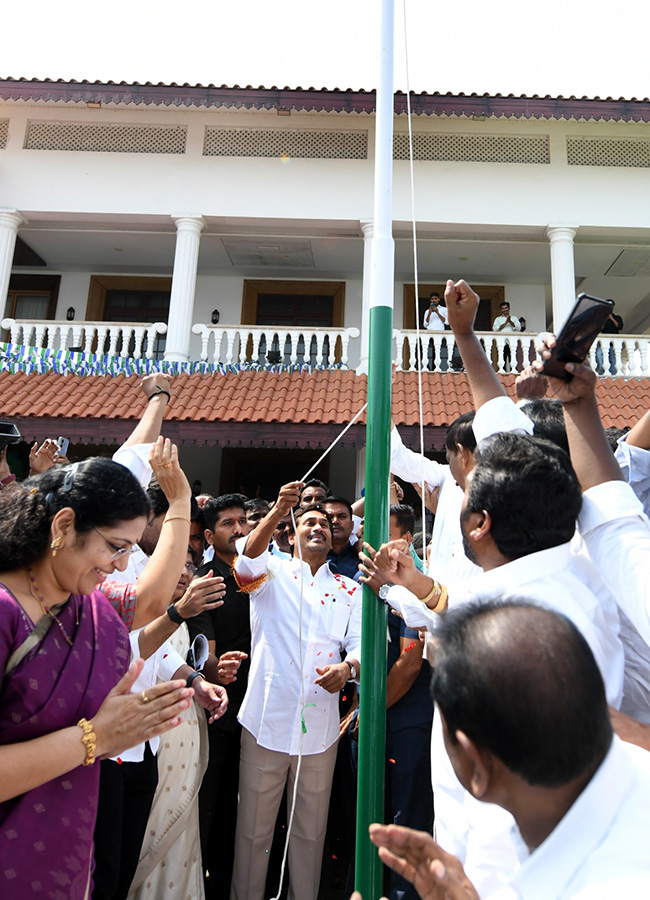 YSRCP Formation Day : YS Jagan Flag Hoisting at YSRCP Central Office 28